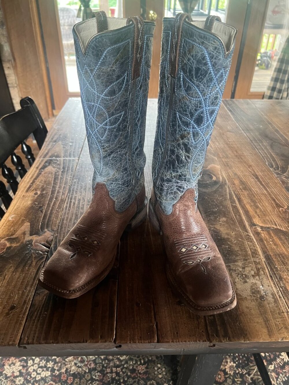 Ariat Women's Broad Square Toe Western Boots with Metallic Blue size 8.5 - Picture 2 of 7